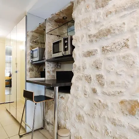 - Charmante Studette - Rue Des Tournelles *